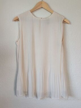 H&M Sleeveless Pleated Light Cream Tunic Top